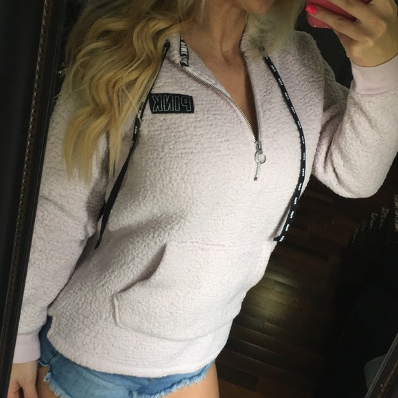 VS fuzzy sweater (light pink) - Picture 1 of 7